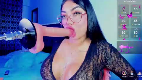 Snapshot of sofia_riot1 chatting on July 19, 2:26 am sofia online show from July 19, 2:26 am