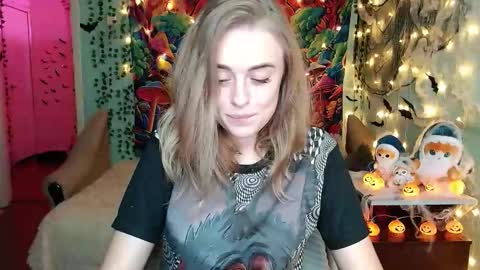 Snapshot of sofia_rosemary chatting on November 1, 6:43 pm sofia_rosemary online show from November 1, 6:43 pm