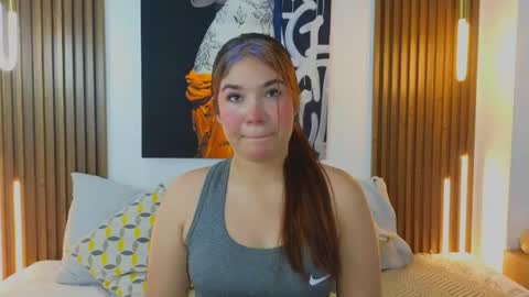 Snapshot of sofia_smithh_ chatting on May 9, 12:32 pm Sofia online show from May 9, 12:32 pm