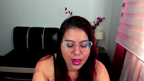 Snapshot of sofia_sorceress chatting on February 17, 12:48 pm sofia_sorceress online show from February 17, 12:48 pm