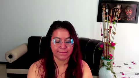 Snapshot of sofia_sorceress chatting on February 18, 1:55 pm sofia_sorceress online show from February 18, 1:55 pm
