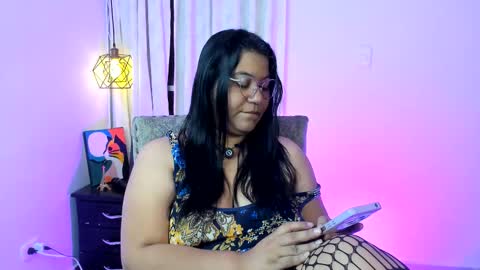 Snapshot of sofia_sorceress chatting on March 5, 12:17 am sofia_sorceress online show from March 5, 12:17 am