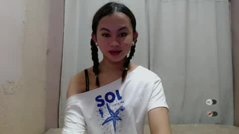 sofia_sweetheart18 online show from June 14, 11:51 pm