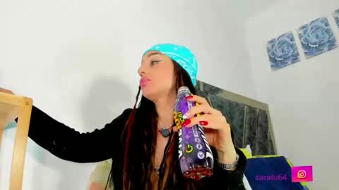 Snapshot of sofia_swett_03 chatting on March 16, 5:44 am laura online show from March 16, 5:44 am