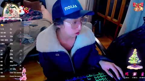 Snapshot of sofia_vanner chatting on December 13, 12:42 am SOFIA online show from December 13, 12:42 am