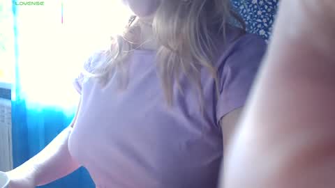 Snapshot of sofiabaileys chatting on March 5, 12:44 pm Sofia welcome to my room online show from March 5, 12:44 pm