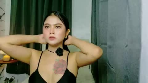 Snapshot of sofiabelle14 chatting on August 8, 6:37 am sofiabelle14 online show from August 8, 6:37 am