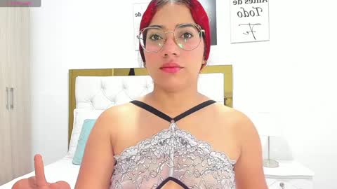 Sara online show from December 5, 4:42 am