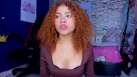 Snapshot of sofiacastillo01 chatting on January 18, 12:47 pm sofiacastillo01 online show from January 18, 12:47 pm