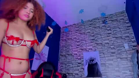 Snapshot of sofiacastillo01 chatting on January 19, 8:19 pm sofiacastillo01 online show from January 19, 8:19 pm