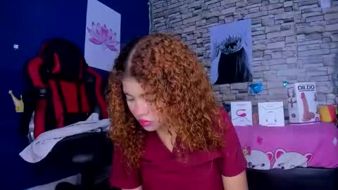 Snapshot of sofiacastillo01 chatting on January 27, 12:37 pm sofiacastillo01 online show from January 27, 12:37 pm