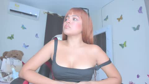 Snapshot of sofiacastillo01 chatting on October 23, 9:24 pm sofiacastillo01 online show from October 23, 9:24 pm