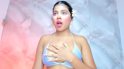 Snapshot of sofiacastillo01 chatting on June 9, 2:06 pm sofiacastillo01 online show from June 9, 2:06 pm