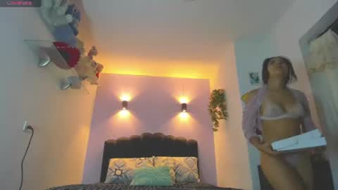 Snapshot of sofiaclaus_19 chatting on July 2, 5:24 am Sofia online show from July 2, 5:24 am