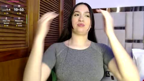 Snapshot of sofiaduque_26 chatting on May 24, 7:52 pm sofiaduque_26 online show from May 24, 7:52 pm