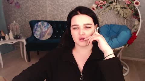 SofiaJohanes online show from December 11, 5:48 pm
