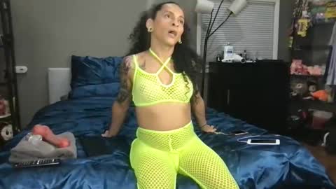 Snapshot of sofialuxxts chatting on January 11, 10:48 pm Sofia Luxx TS online show from January 11, 10:48 pm