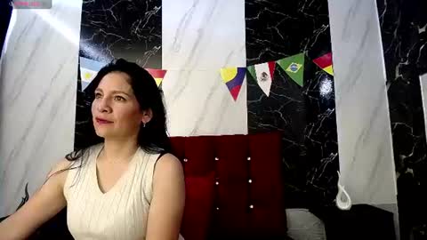 Snapshot of sofiamoreno_ chatting on June 17, 5:14 pm Sofia online show from June 17, 5:14 pm