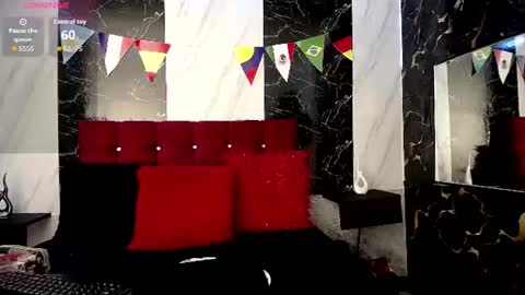 Snapshot of sofiamoreno_ chatting on June 19, 7:28 pm Sofia online show from June 19, 7:28 pm