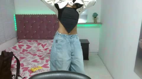 sofiasexygirl69 online show from July 13, 1:36 pm