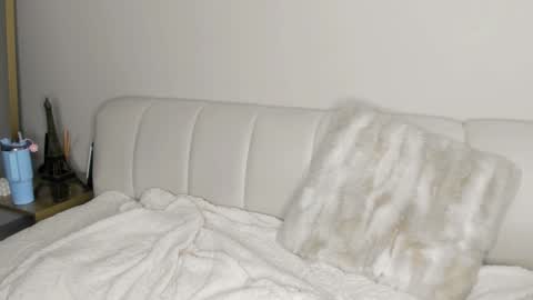 SOFIA   online show from January 16, 11:16 pm