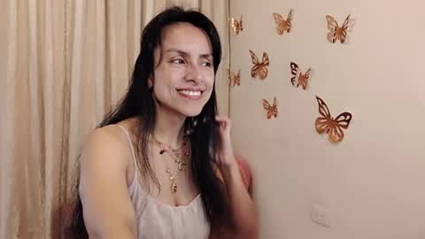 Sofi Bella online show from June 7, 7:06 pm
