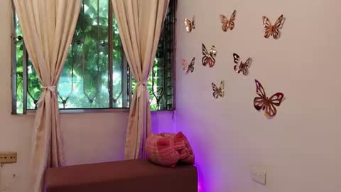 Sofi Bella online show from June 16, 7:16 pm