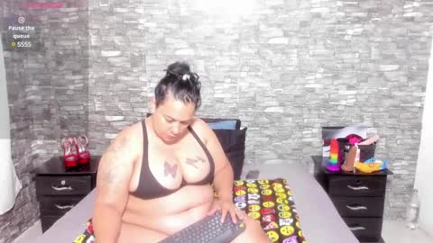 Snapshot of sofie_storm chatting on February 17, 10:18 am Vicky online show from February 17, 10:18 am