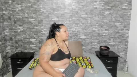 Snapshot of sofie_storm chatting on February 20, 10:16 am Vicky online show from February 20, 10:16 am