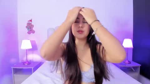 sofiebunnie online show from April 24, 11:18 pm