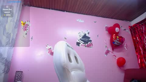 sofii_cute01 online show from March 3, 12:48 pm