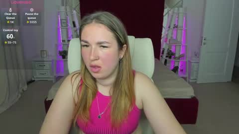 sofii_darling online show from April 28, 4:45 pm