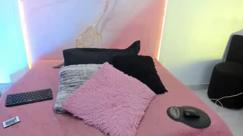 Sofii Lopezz online show from February 3, 11:37 am