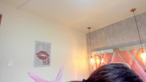 Snapshot of sofii_miller_ chatting on January 13, 5:55 pm online show from January 13, 5:55 pm