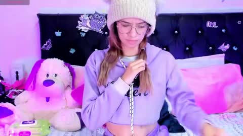 sofiia cute  online show from May 1, 4:06 am