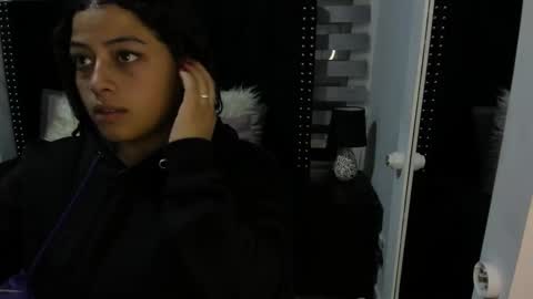 Sofia online show from February 1, 3:52 am