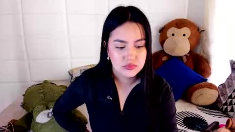 sofiia_vega_ online show from June 10, 1:10 pm