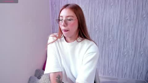 Snapshot of sofiii_03 chatting on March 20, 8:46 pm SOFIA online show from March 20, 8:46 pm