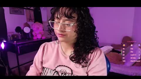 Snapshot of sofitabares_ chatting on December 1, 6:35 pm Demi Sofia online show from December 1, 6:35 pm