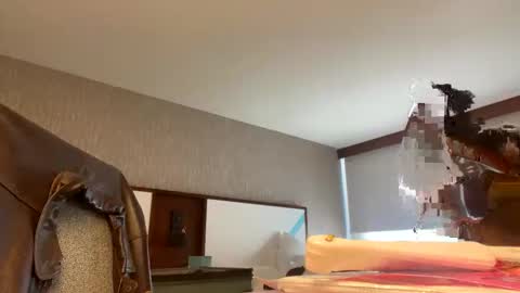 Chloe Kiwi online show from April 22, 9:16 pm