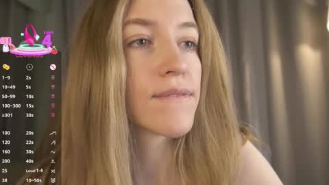 softdreamer_ online show from January 18, 11:25 am