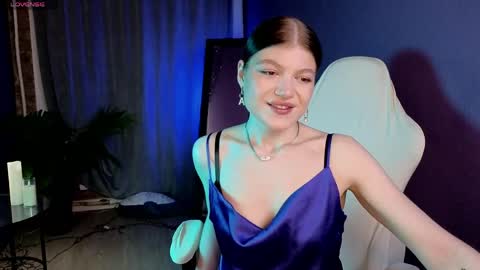 Snapshot of softeach chatting on April 4, 8:06 pm Jenny online show from April 4, 8:06 pm
