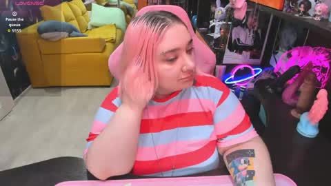 Sofie online show from May 20, 2:51 am