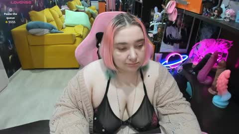 Sofie online show from May 22, 2:51 am