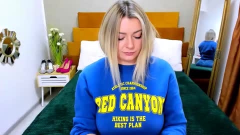 Softpleasurex online show from February 17, 7:15 am