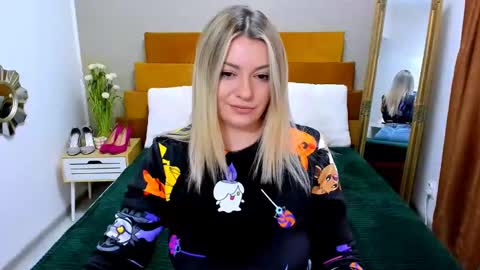 Softpleasurex online show from February 25, 7:09 am