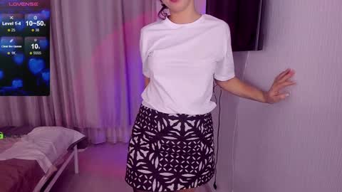 Snapshot of softt_kitty chatting on January 7, 9:25 pm Emily online show from January 7, 9:25 pm