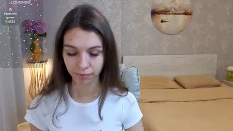 Snapshot of softwine chatting on August 3, 4:11 am Kelly online show from August 3, 4:11 am