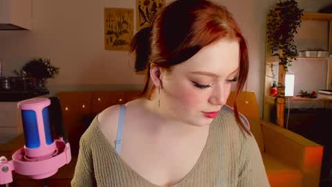 Snapshot of sofy_benson chatting on January 14, 2:00 pm Sofy online show from January 14, 2:00 pm