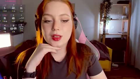 Snapshot of sofy_benson chatting on September 24, 2:09 pm Sofy online show from September 24, 2:09 pm